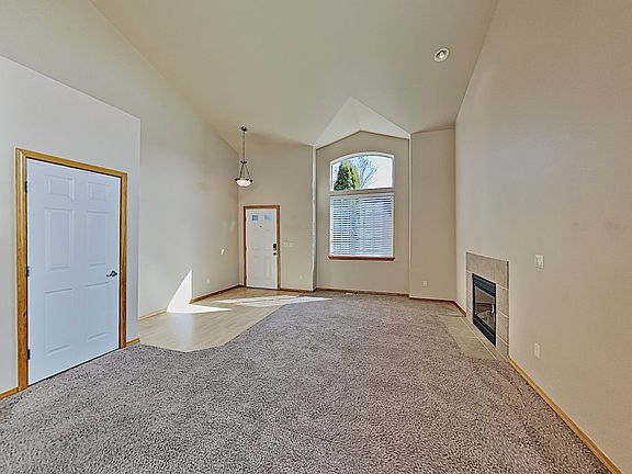 5th image of 8417 68th Pl NE