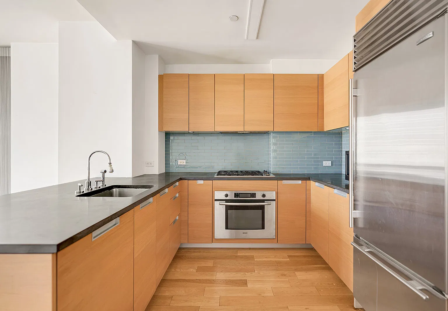 310 West 52nd Street — Photo 3
