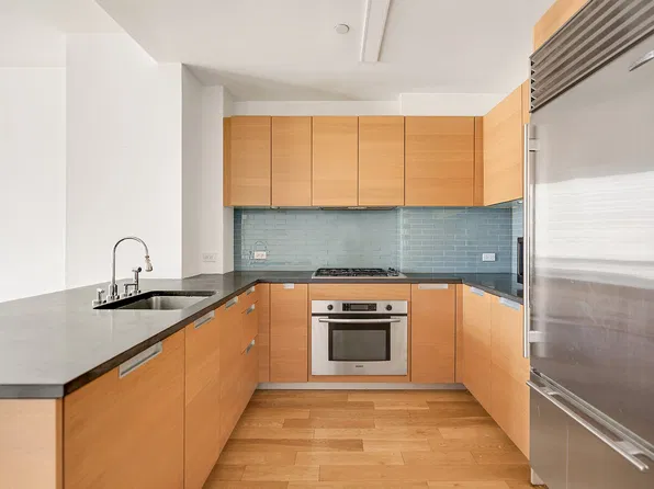 310 West 52nd Street #8J, photo 3