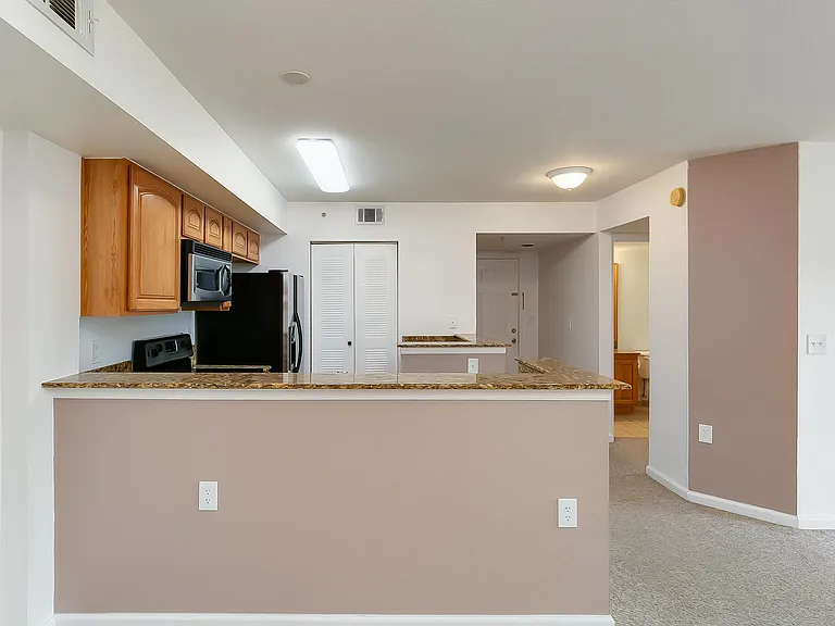 281 SW Palm Dr #102 — Photo 16