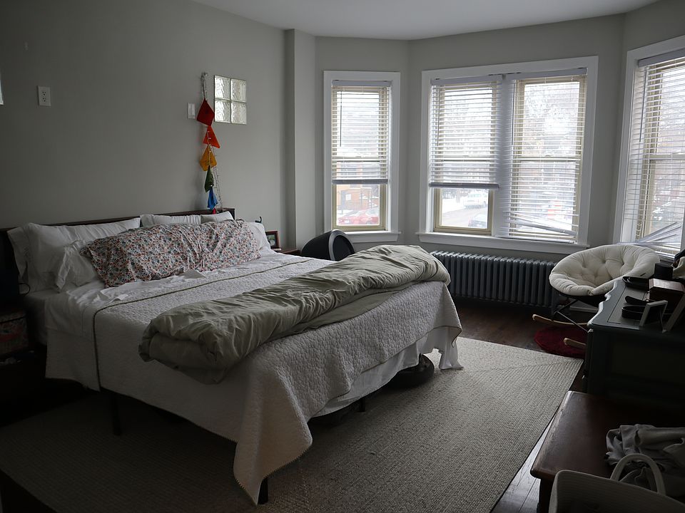 1st image of 2101 N Mozart St #1