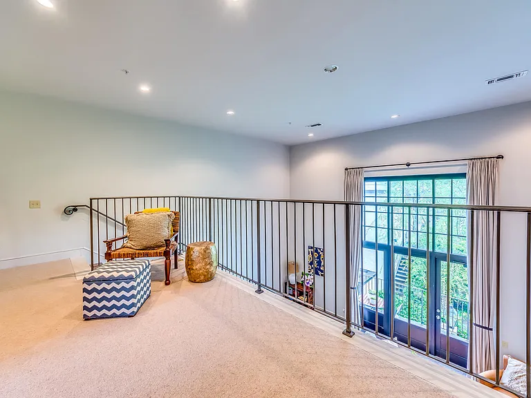 509 Cloverdale Rd #201APT-201 — Photo 20