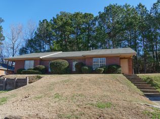 1170 Northwood Dr, Auburn, AL 36832