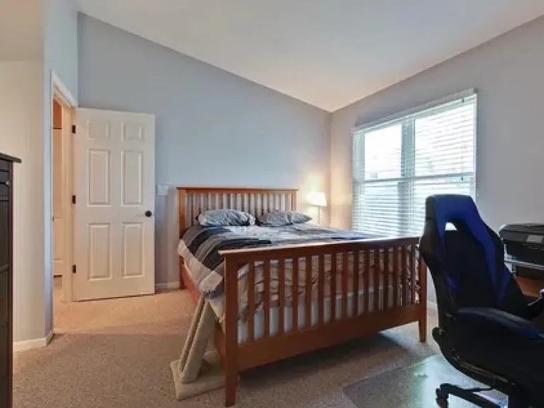 118 Bedford Rd — Photo 10