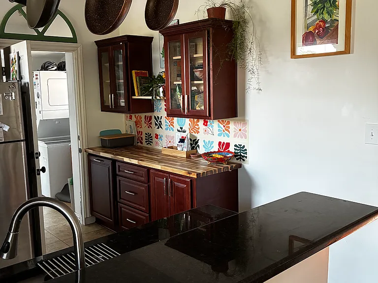 2801 N Franklin St — Photo 9