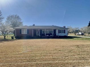 204 W Harrington Ave, Broadway, NC 27505