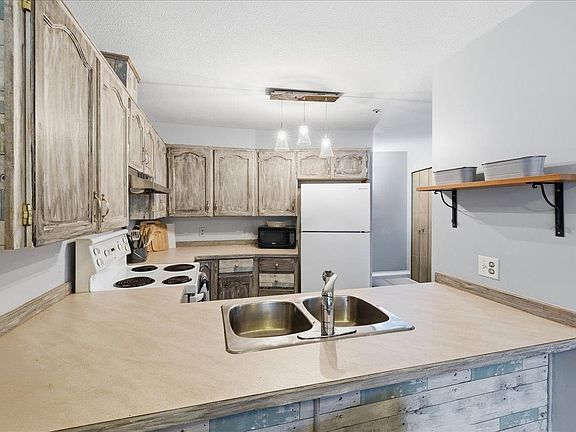 3rd image of 11595 Fraser St #311