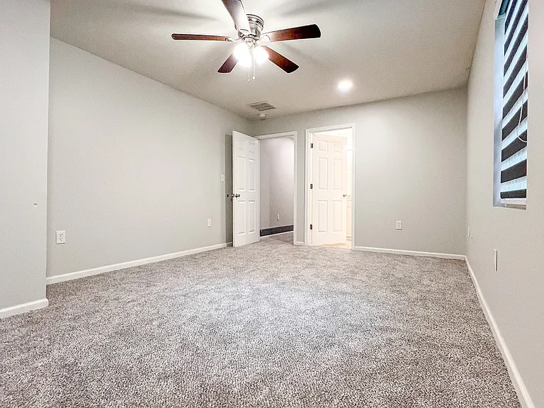 106 Riley Ave — Photo 11