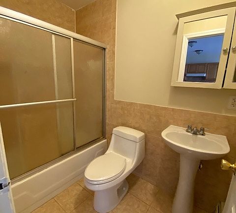 5th image of 692 Summit Ave #1F