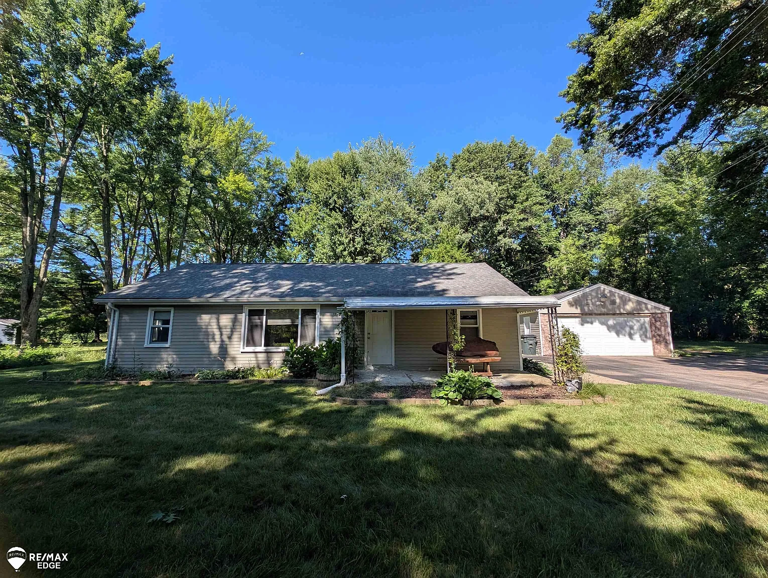 491 N Sashabaw Rd photo 1