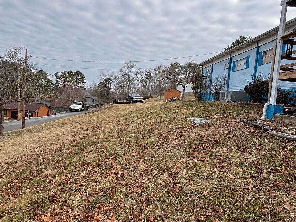 2nd image of 1025 Haw Ridge Rd