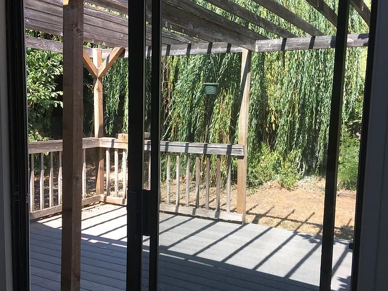 314 Vincent St — Photo 11