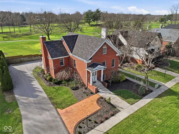 600 N Elm St, Zionsville, IN 46077