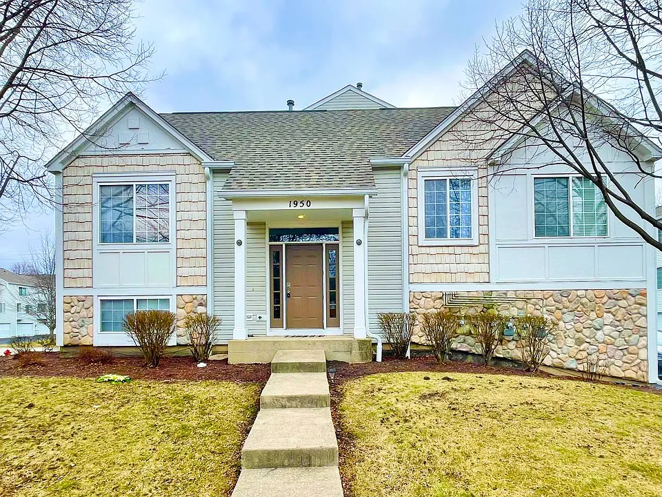 1950 Middlebury Dr