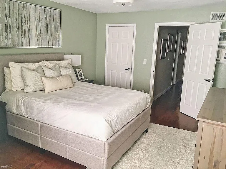 447 Wright St #215 — Photo 10