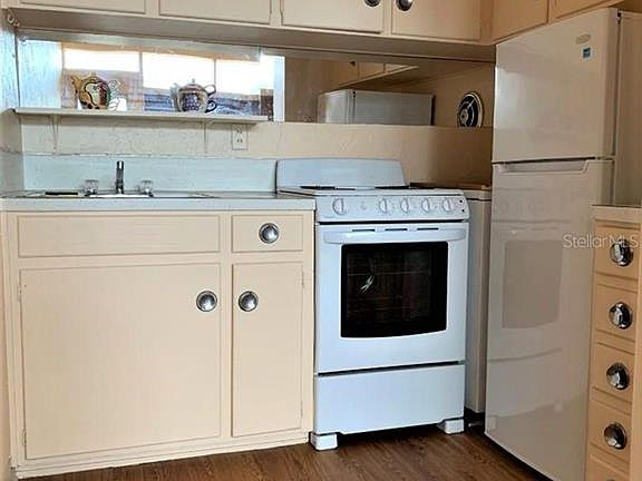5th image of 4001 58th St N APT 19