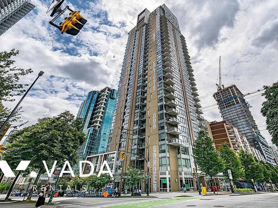 2nd image of 1308 Hornby St #902