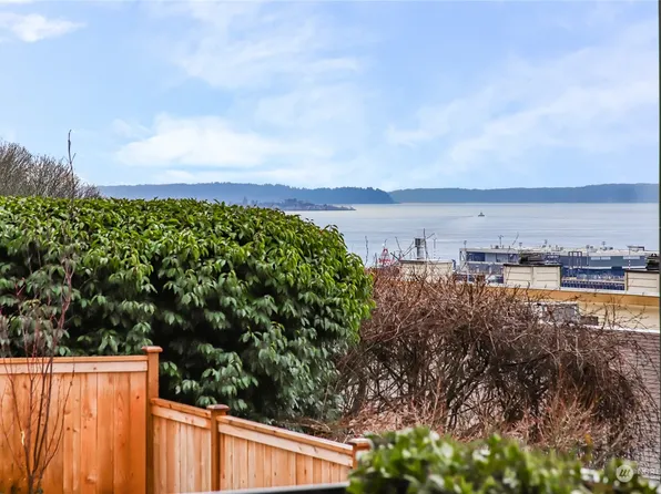 1965 12th Avenue W #101, Seattle, WA 98119