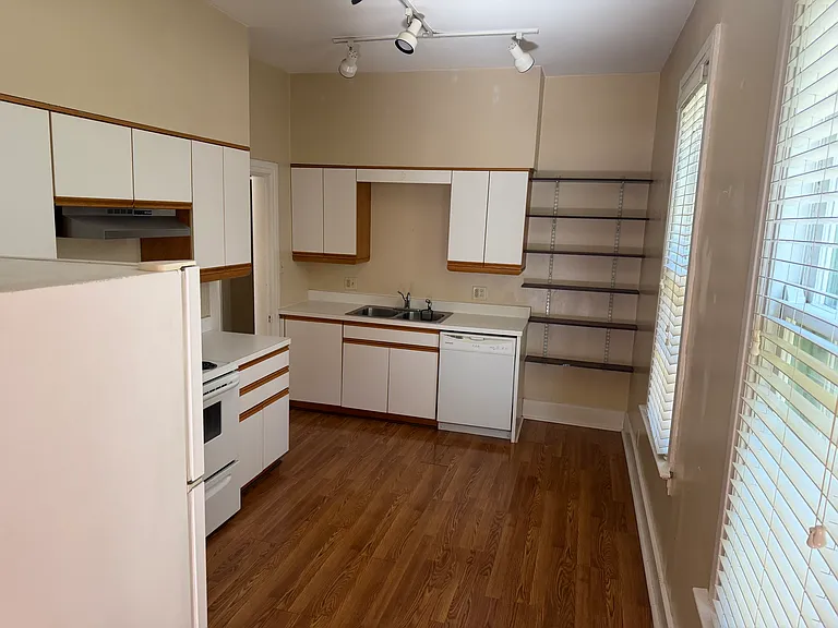 614 S 7th St #1 — Photo 3