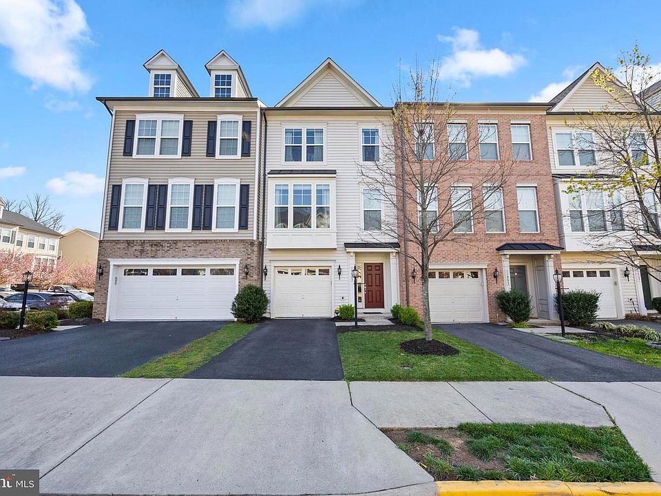 1st image of 11903 Waterton Lake Ln