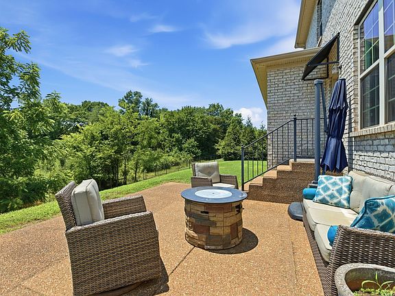 5th image of 2035 Audubon Ln