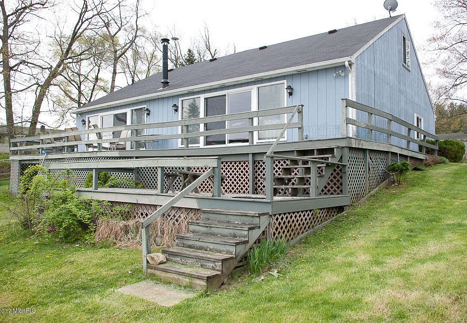 1st image of 240 Morse Dr