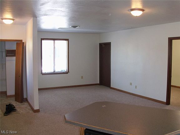 2nd image of 108 5th St NE