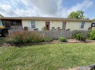 609 W Liberty St, Rockport, TX 78382
