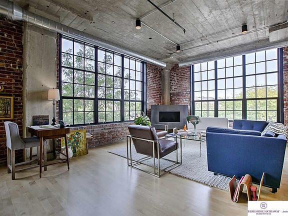 2nd image of 1101 Jackson St APT 201