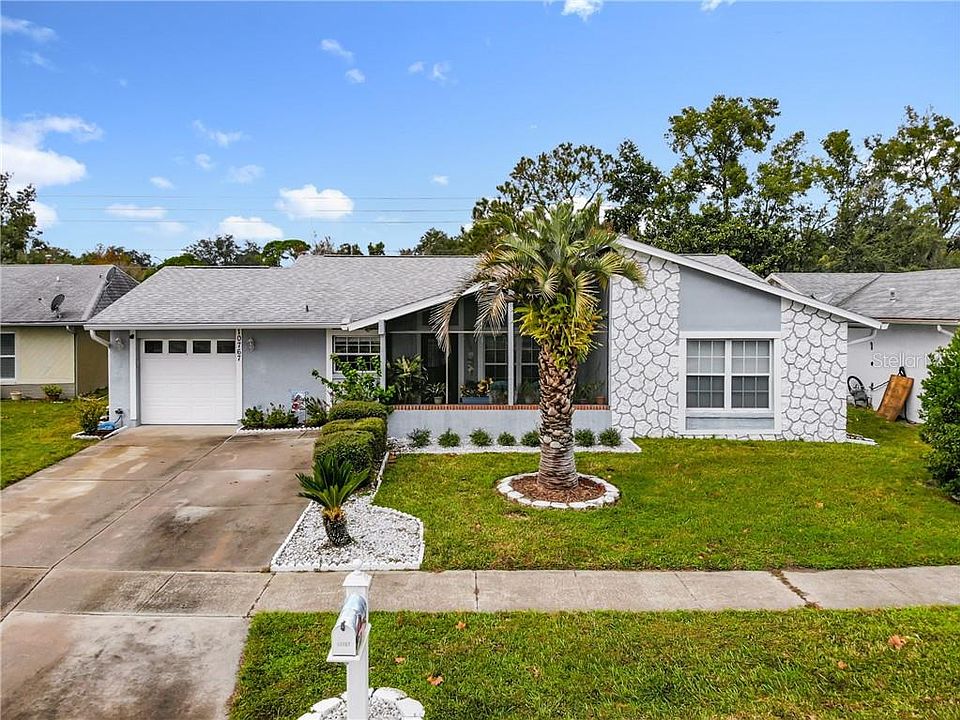 1st image of 10767 Lazy Lake Dr