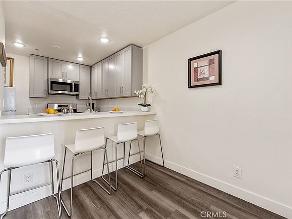 3rd image of 450 E 4th St APT 416
