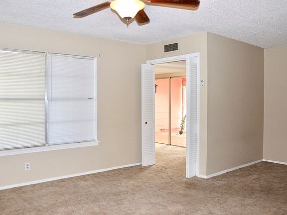 4th image of 3329 Cumberland Dr