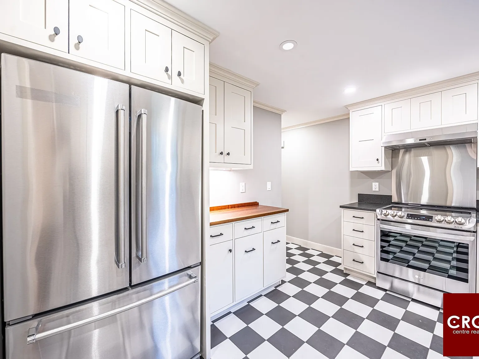 4 bed, 3.0 bath, 2126 sqft, $6,300 — Photo 2