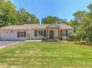 1011 N 4th St, Broken Arrow, OK 74012