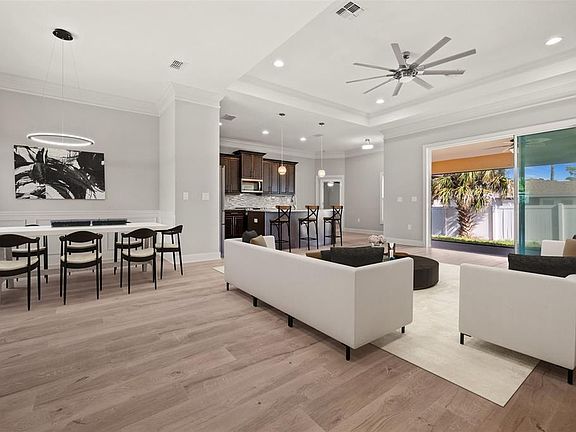 4th image of 1056 Tampa Rd