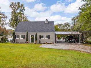 550 Emerald Dr, Campobello, SC 29322