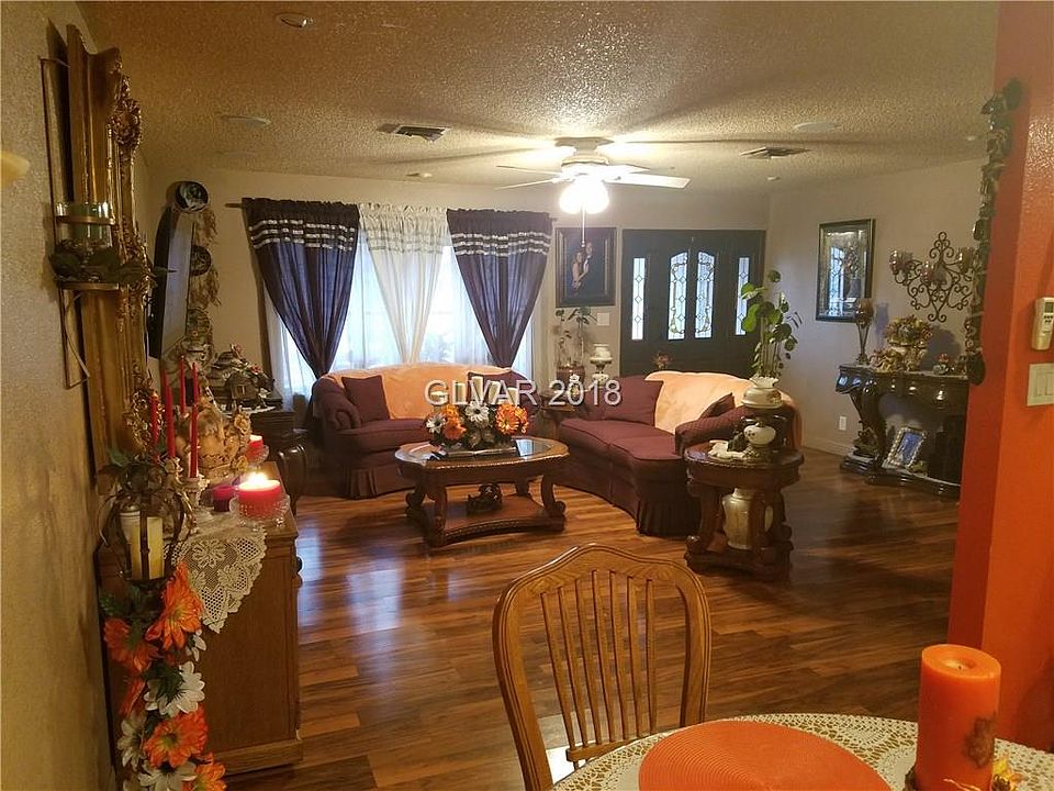 2nd image of 1804 Blue Mountain Dr