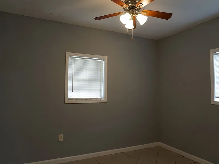 504 Pinecrest Dr — Photo 13