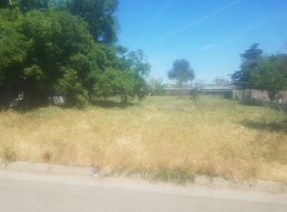 1464 E Sonora Ave, Tulare, CA 93274