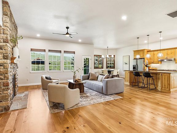 5th image of 11929 N Humphreys Pl