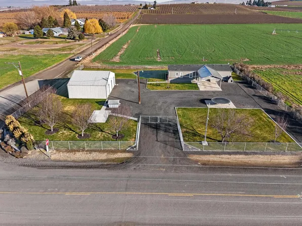 481 Woodworth Rd, Grandview, WA 98930
