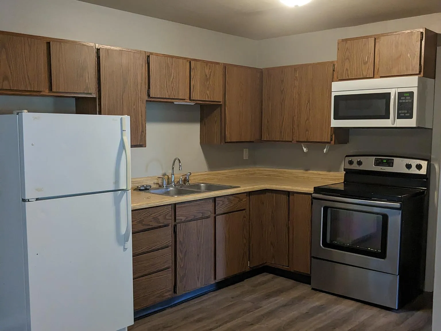 1 bed, $1,200 — Photo 4
