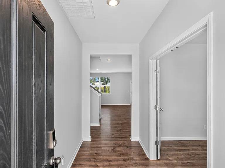 3006 Mallard Dr — Photo 5