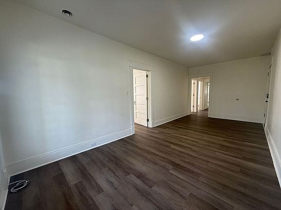 3rd image of 107 Charles St APT 5