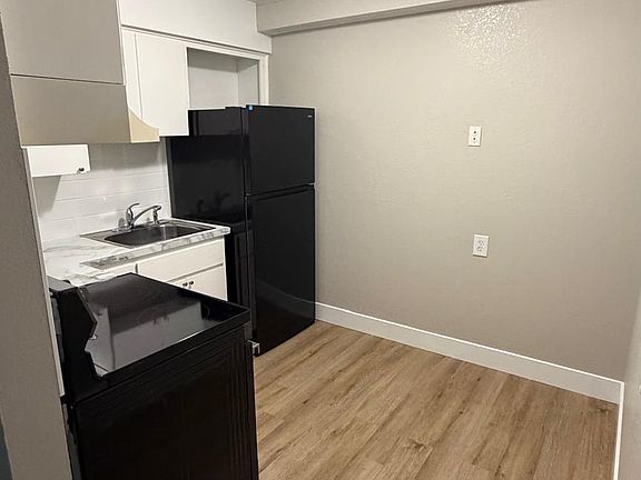 4th image of 4779 NW 62nd Ave APT 4