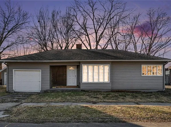 1132 Cooper St, Chillicothe, MO 64601