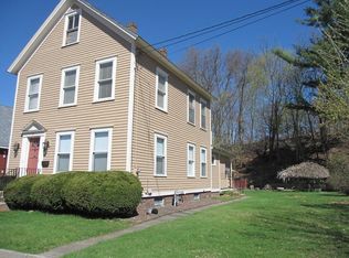 17 Power Sq, Greenfield, MA 01301