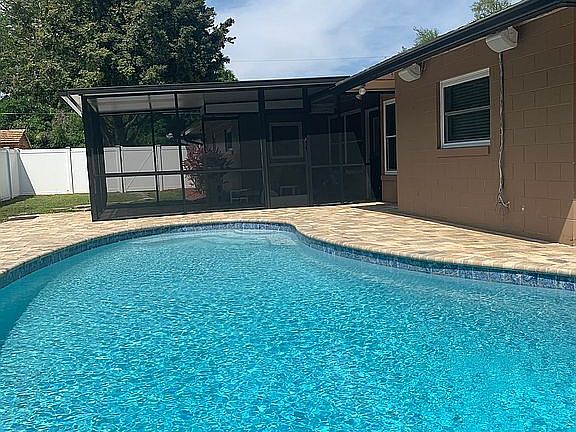 4th image of 1005 Druid Dr