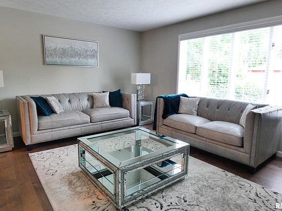 2nd image of 6016 N Heather Oak Dr