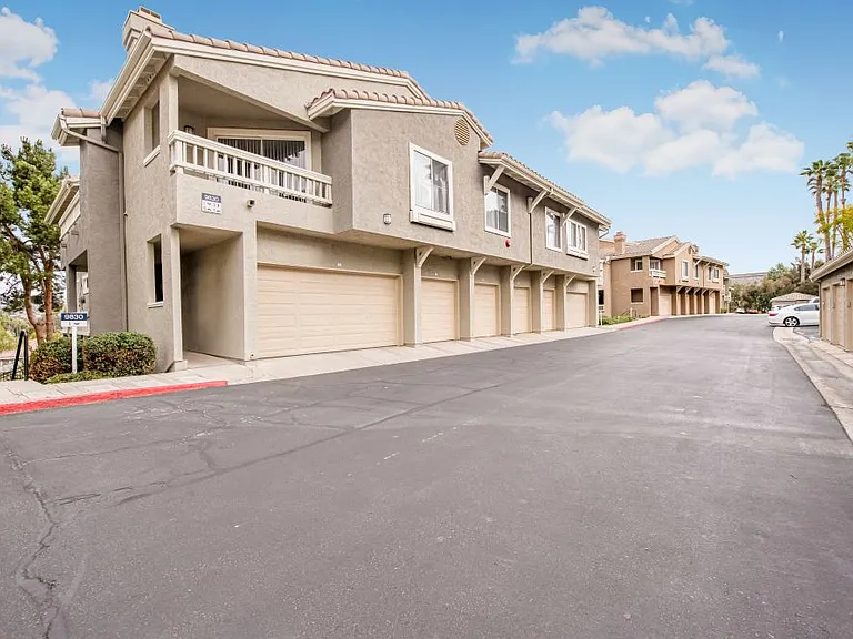Sofi Canyon Hills — Photo 31